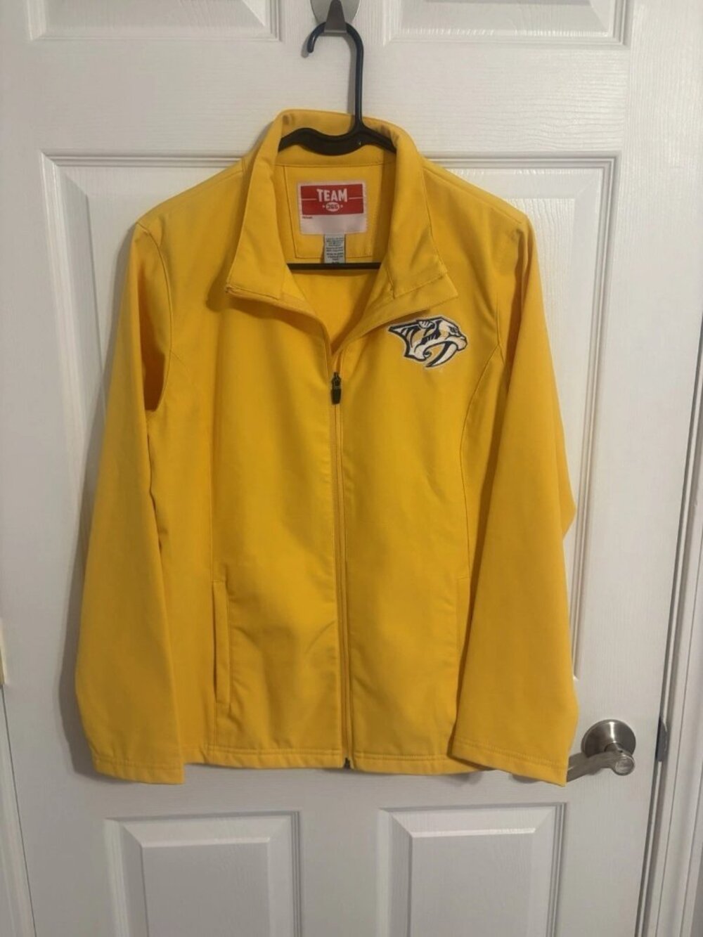 Nashville Predators Jacket Womens M Yellow Softshell
